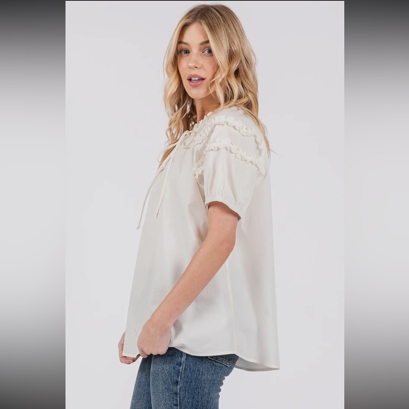 09 Solid Short Puff Sleeve V-Neck Blouse Top - Picture 4 of 6
